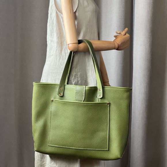 Handmade Green Leather Tote Bag - Picture 6 of 6